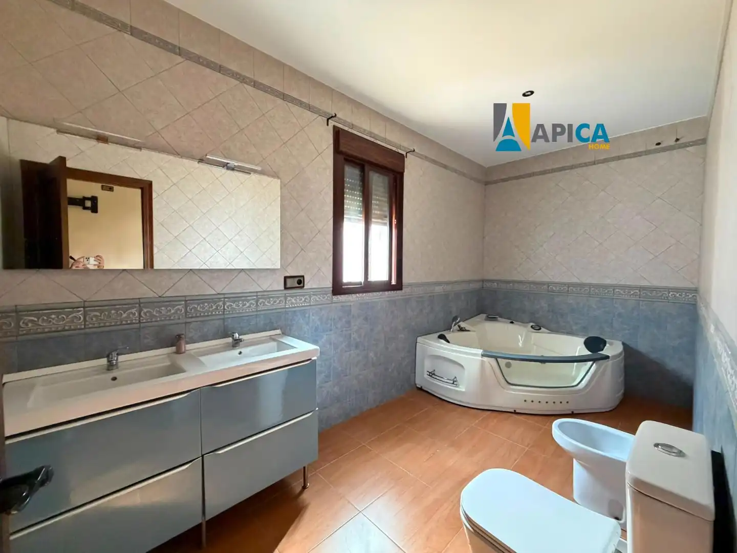 Baño de Casa o chalet en venta en Chiclana de la Frontera con Aire acondicionado, Terraza y Trastero