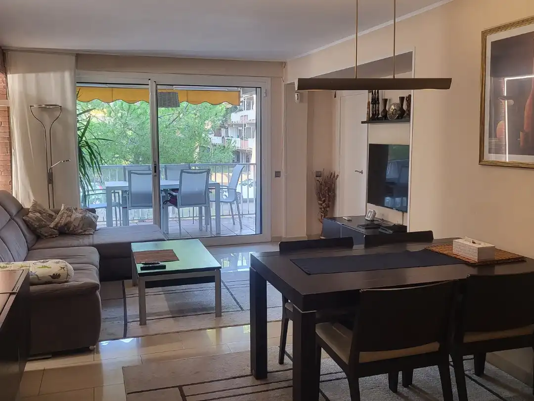 Sala d'estar de Pis de lloguer en Gavà amb Aire condicionat, Calefacció i Terrassa