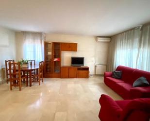 Living room of Single-family semi-detached for sale in Santa Coloma de Gramenet  with Air Conditioner, Terrace and Balcony