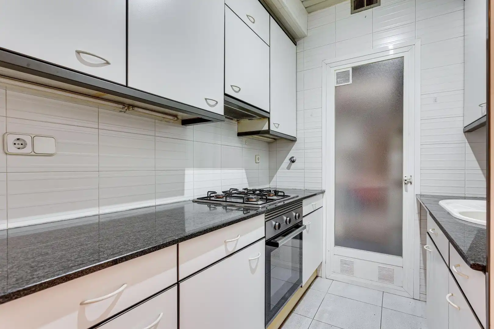 Cocina de Piso en venta en Barcelona con Alarma