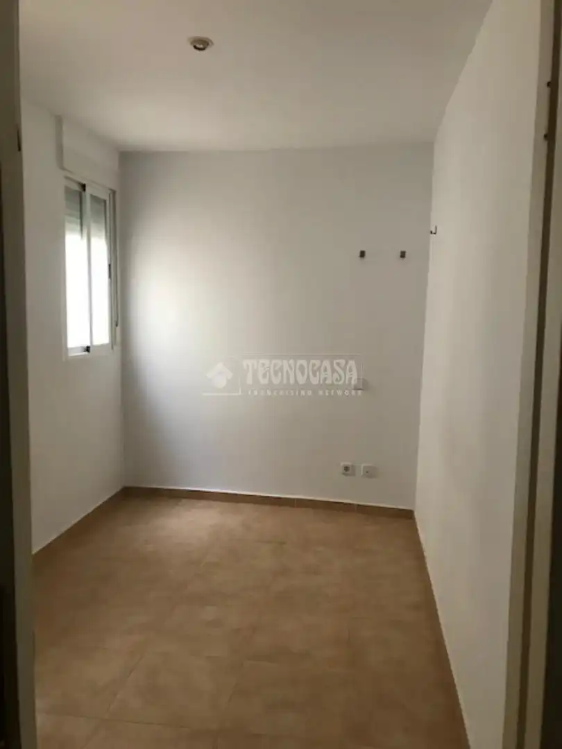 Bedroom of Flat for sale in Madrid