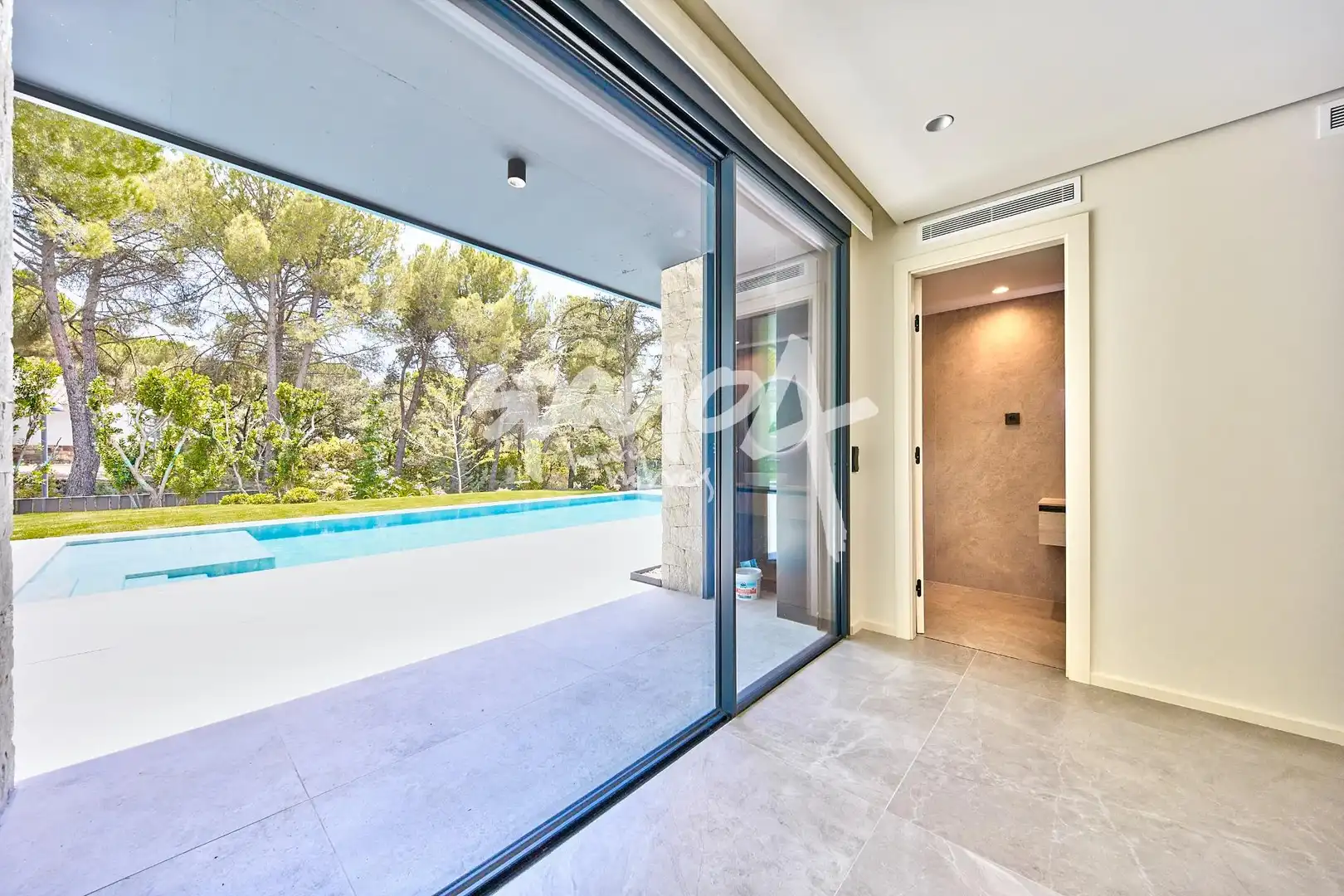 Swimming pool of Houses for sale in Boadilla del Monte  with Air Conditioner, Heating and Private garden