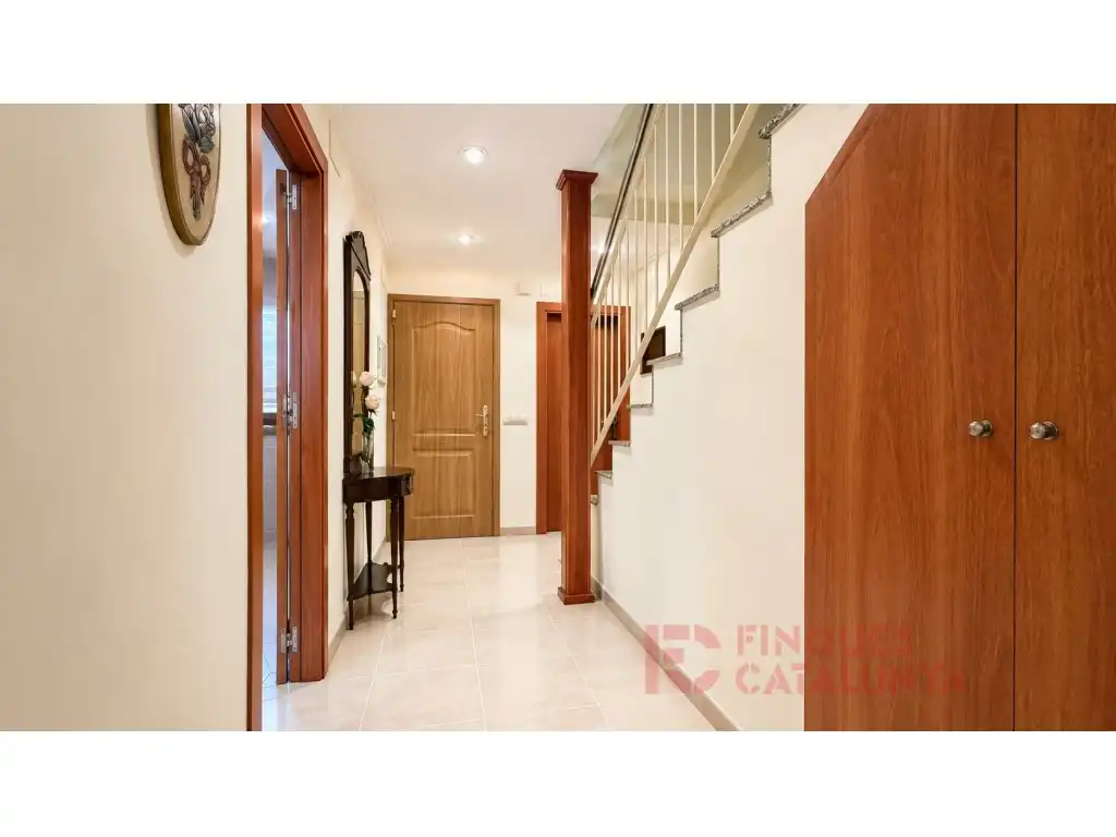 Houses for sale in Vilablareix  with Air Conditioner and Heating
