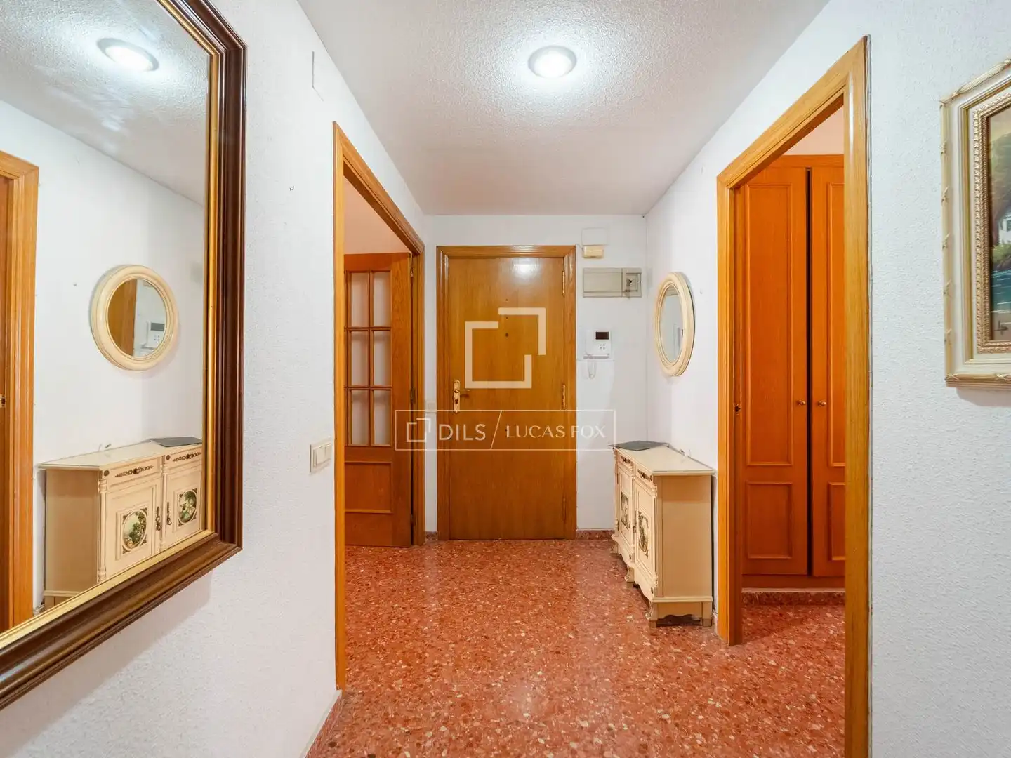 Wohnung zum Verkauf in Valencia mit Klimaanlage, Möbliert und Balkon