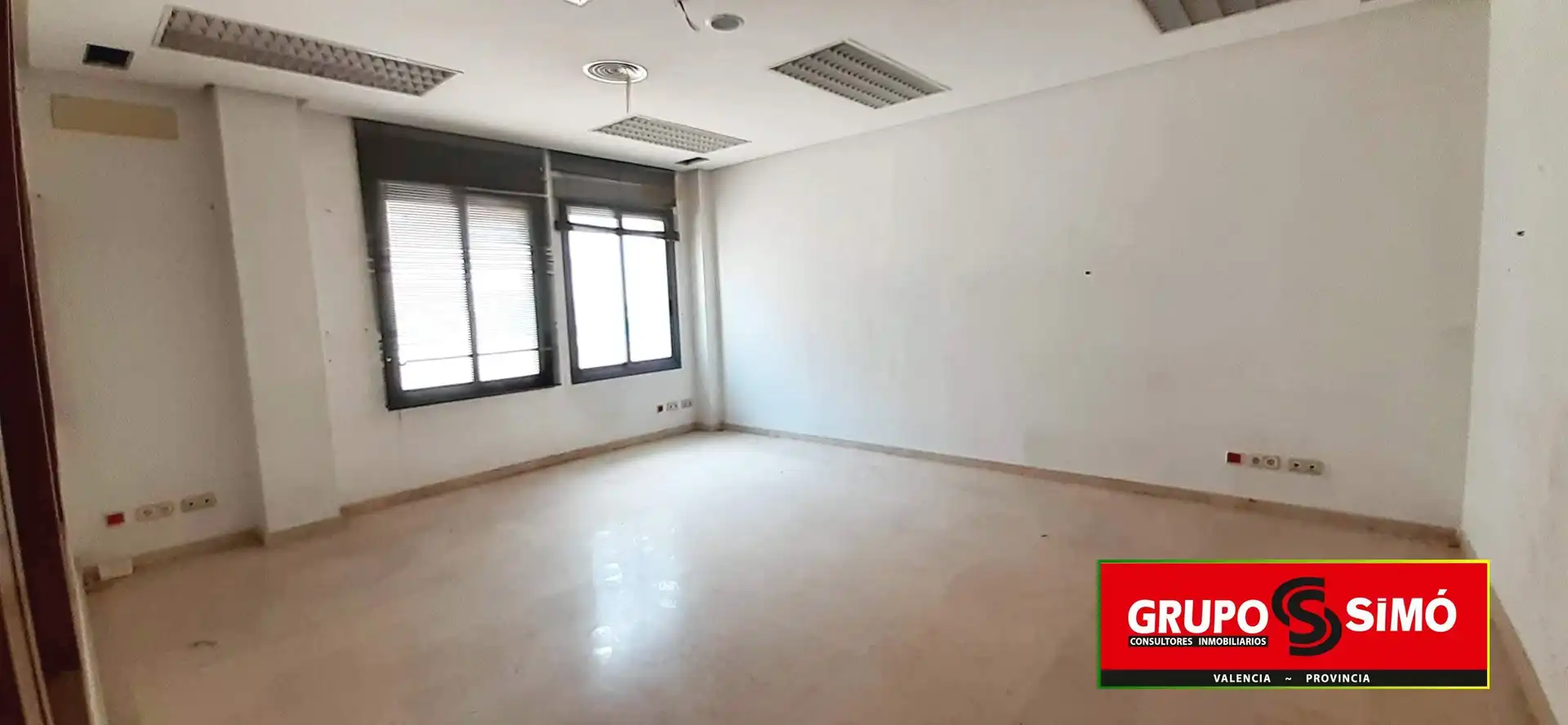 Gewerbefläche zum Verkauf in Carrer de Gerardo Ferrand, imagen 2
