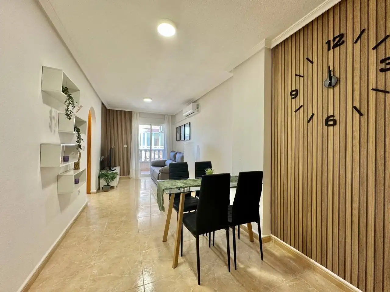 Appartement compact avec piscine à vendre à Playa del Cura