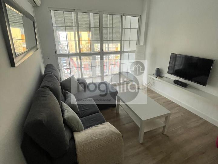 Foto 1 de Pis per a compartir a El Torrejón - El Cerezo, Sevilla