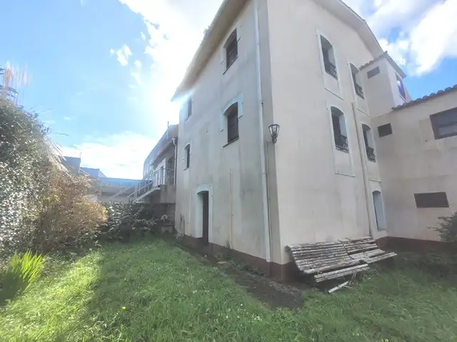 Vista exterior de Casa adosada en venta en Valdoviño con Jardín privado, Trastero y Amueblado
