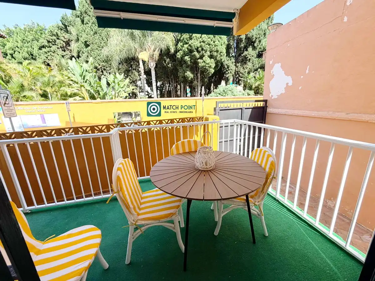Terrassa de Pis de lloguer en Almuñécar amb Moblat