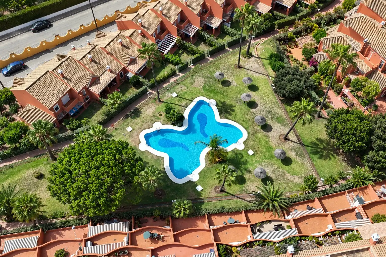 Adossat amb piscina en venda a 4 Avenida Octavio Augusto, imagen 2