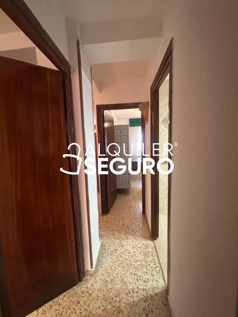 Flat for rent in Granada  with Air Conditioner, Terrace and Furnished