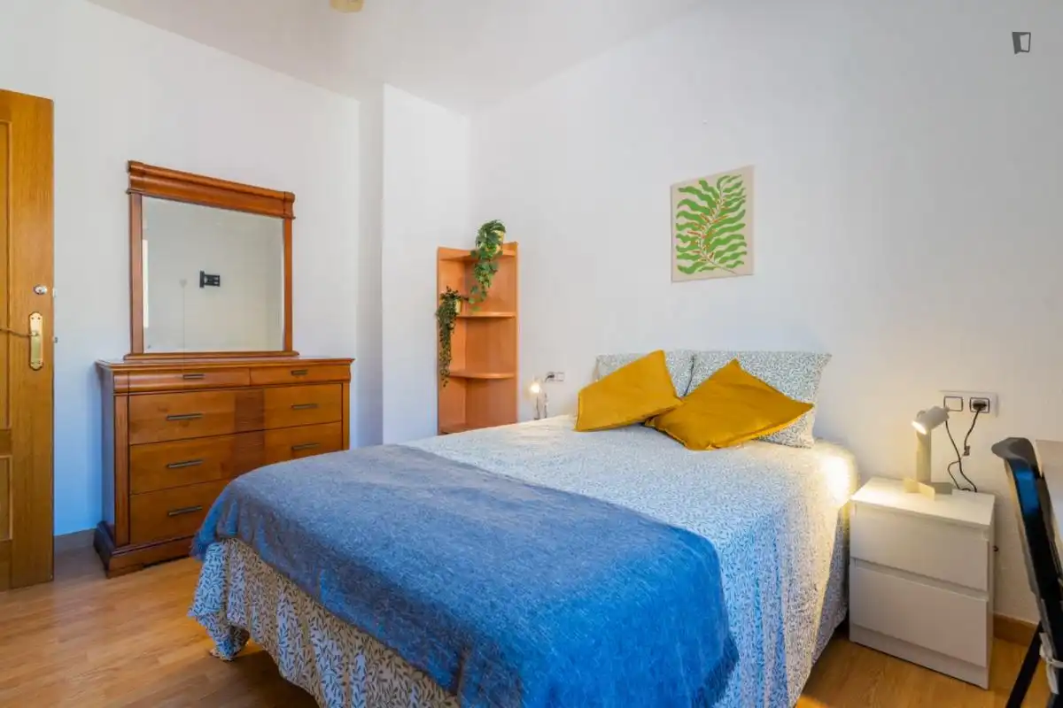 Room in Ciutat Fallera