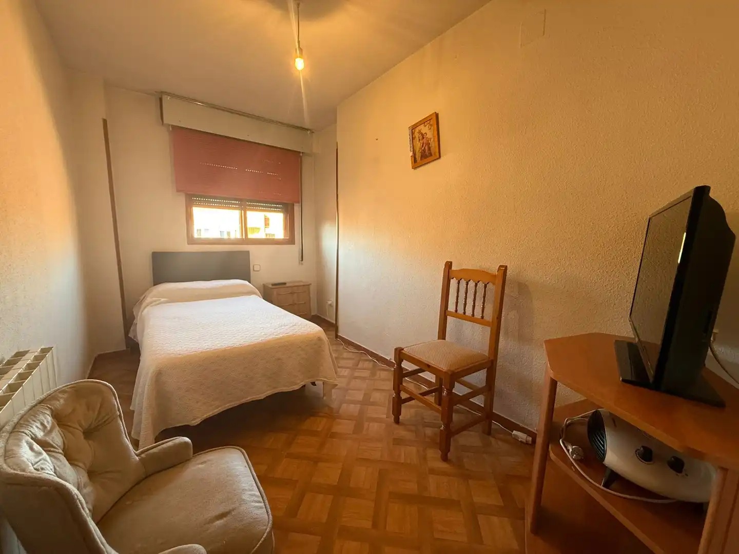 Bedroom of Flat for sale in Madrid  with Air Conditioner, Heating and Private garden