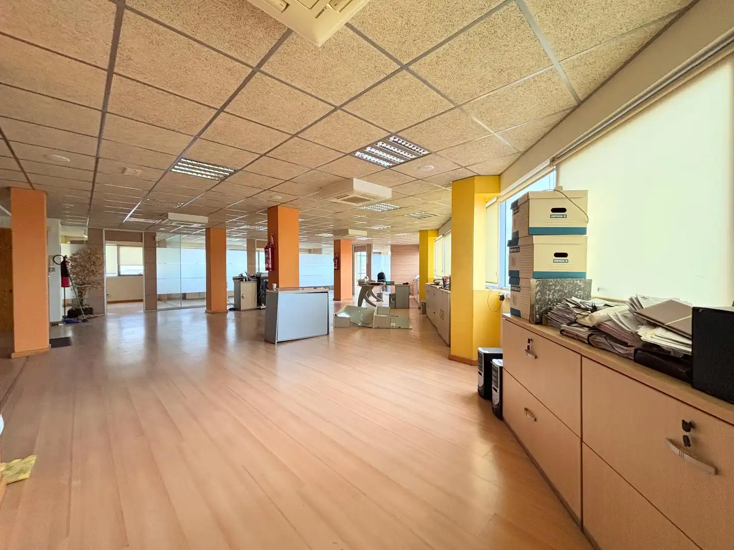 Office for sale in Alicante / Alacant  with Air Conditioner and Furnished