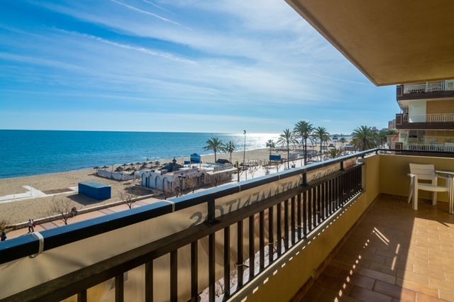 Bedroom of Apartment for sale in Fuengirola  with Air Conditioner, Private garden and Terrace