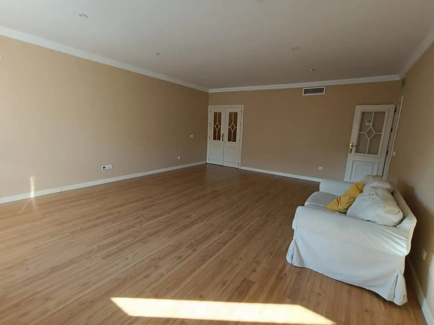 Living room of Flat for sale in Jerez de la Frontera  with Heating, Parquet flooring and Balcony