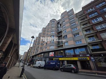 Appartamento con ascensore in vendita a Avenida Fernández Balsera