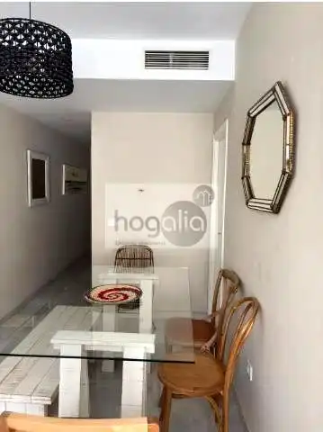 Piso de alquiler en Sevilla con Aire acondicionado, Terraza y Amueblado