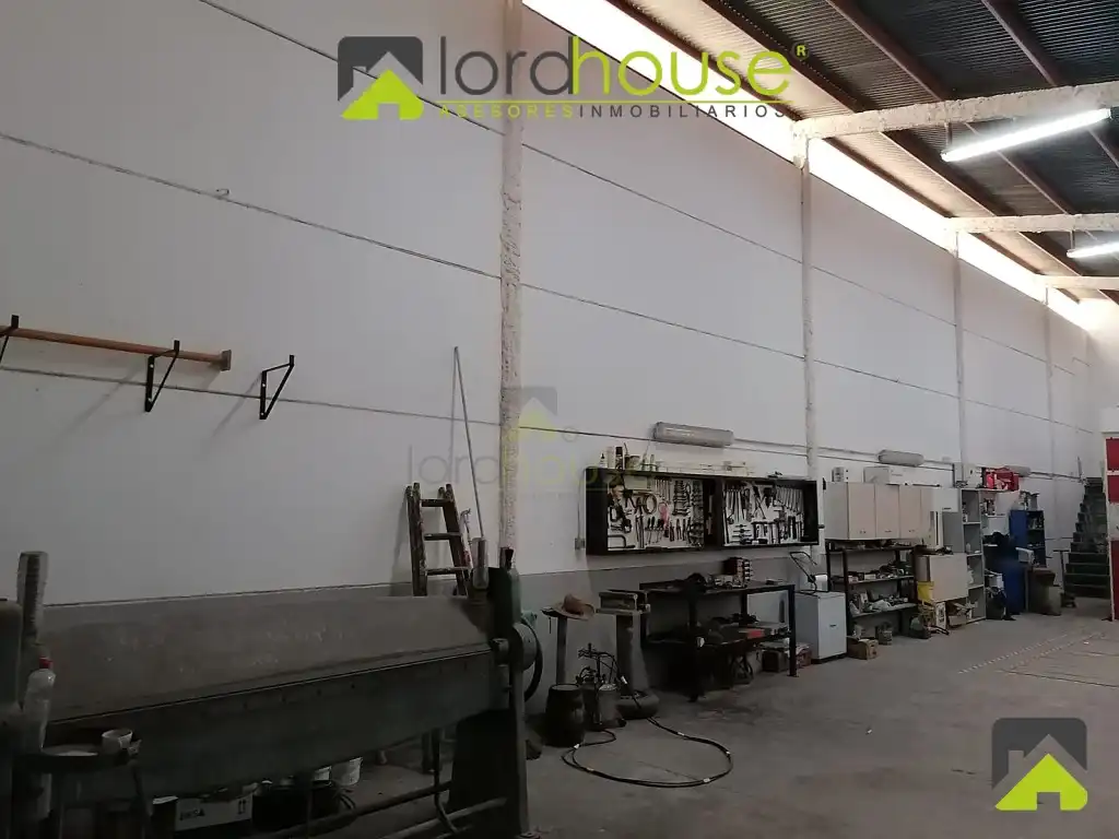 Nau industrial en venda en Lorca