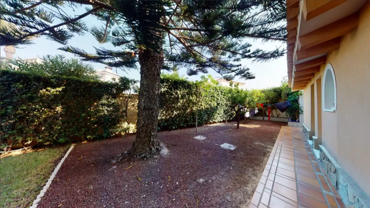 Jardí de Casa o xalet en venda en Orihuela amb Aire condicionat, Calefacció i Terrassa