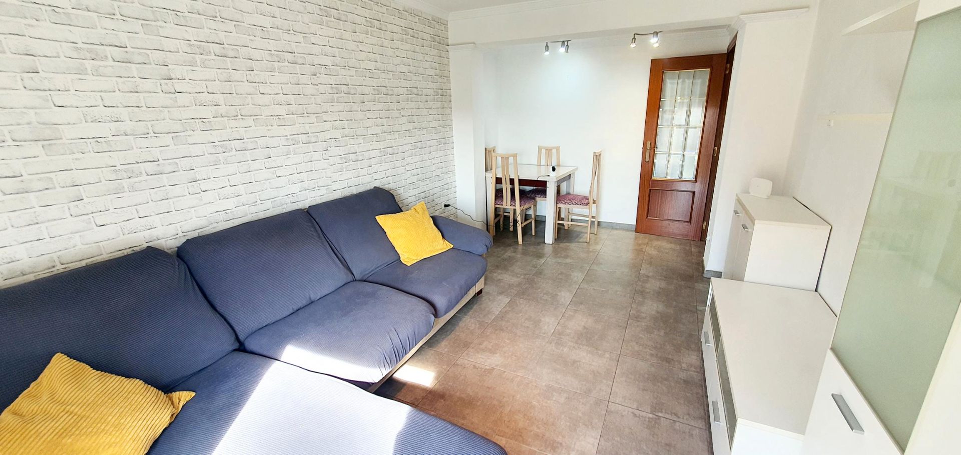 Living room of Flat to rent in  Valencia Capital  with Air Conditioner, Furnished and Oven