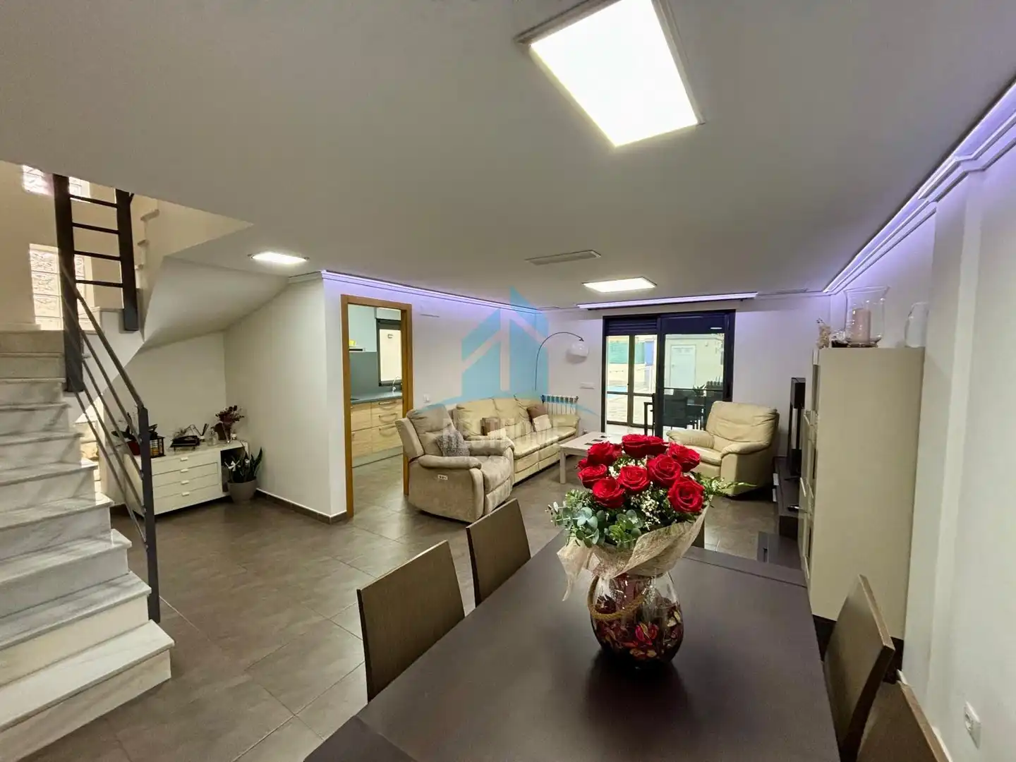 Sala d'estar de Casa adosada en venda en Daimús amb Aire condicionat, Calefacció i Jardí privat