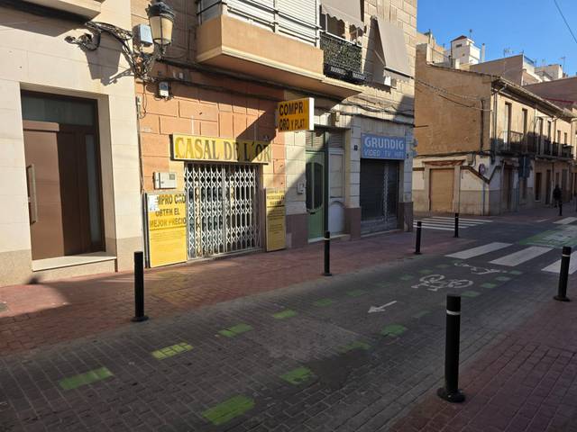 Local comercial en Alquiler en Calle de San Roque en Novelda