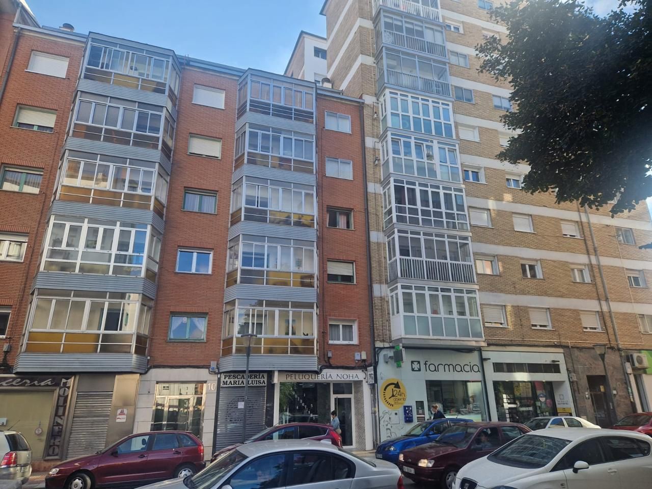 Vista exterior de Pis de lloguer en Burgos Capital amb Calefacció, Terrassa i Moblat