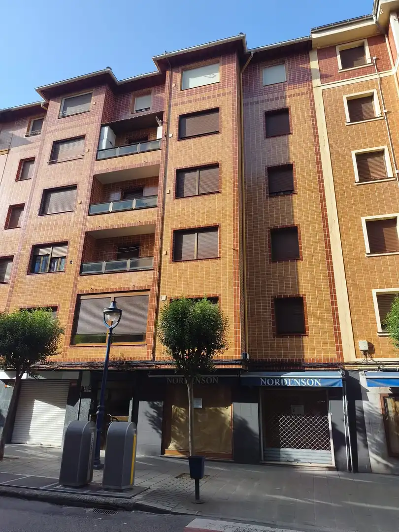 Exterior view of Flat for sale in Portugalete  with Heating