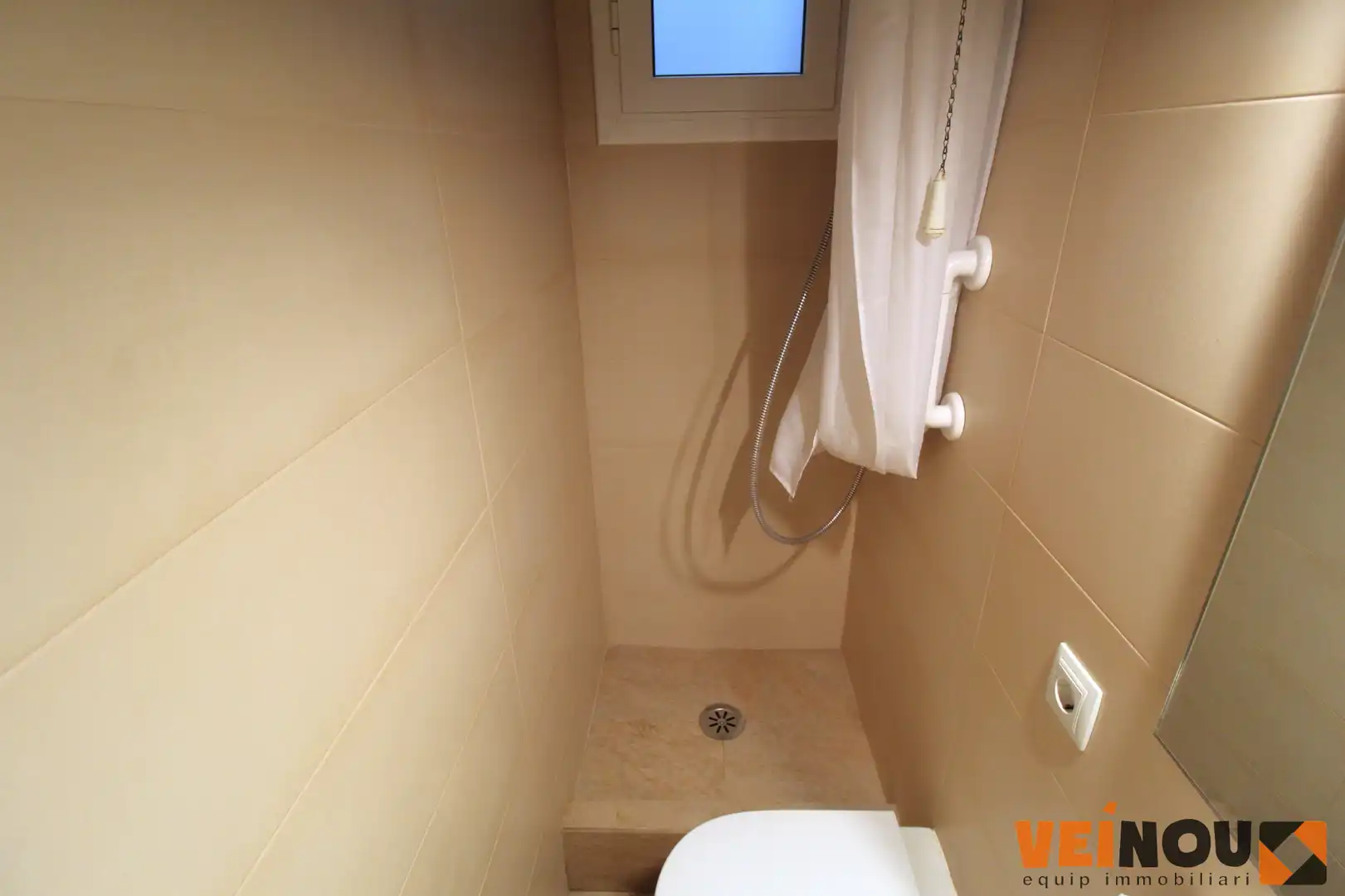 Baño de Piso en venta en Barcelona con Balcón