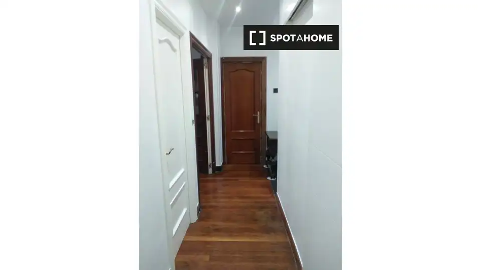 Pis per a compartir en Bilbao  amb Aire condicionat, Terrassa i Moblat