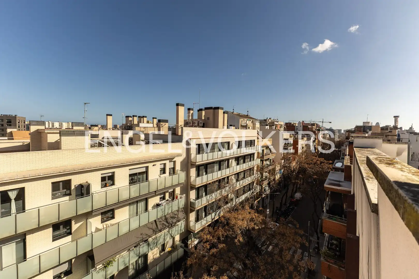 Vista exterior de Àtic en venda en Barcelona amb Aire condicionat, Calefacció i Terrassa