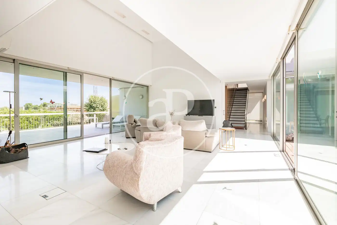 Living room of Houses for sale in Madrid  with Air Conditioner, Heating and Private garden