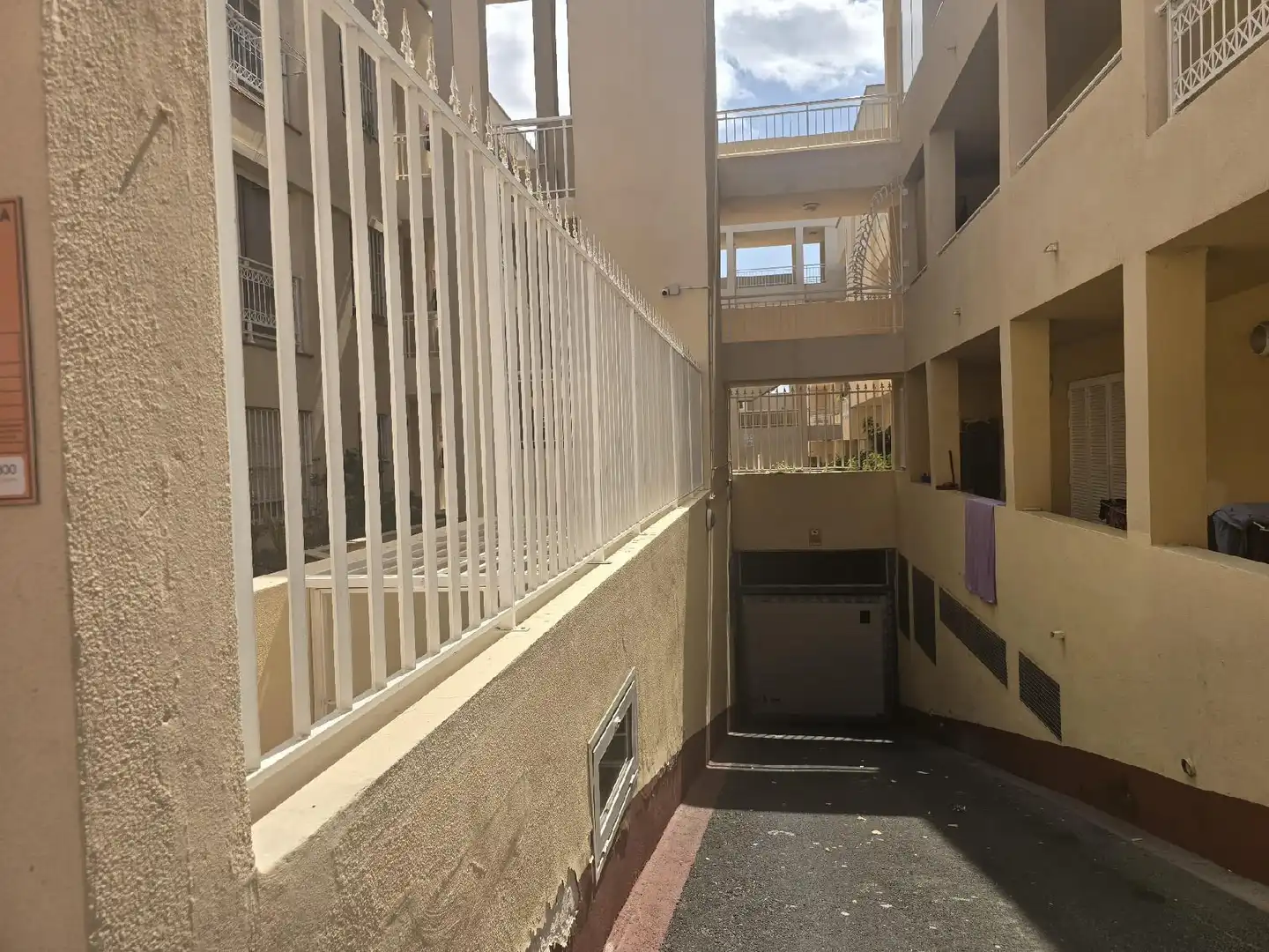 Vista exterior de Piso en venta en Arona con Trastero