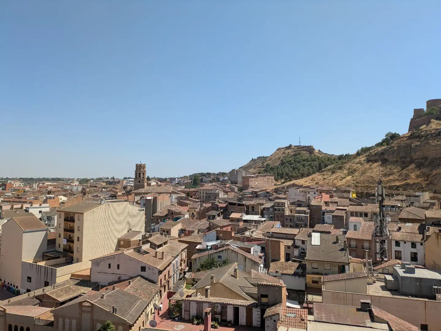 Exterior view of Flat for sale in Monzón  with Heating, Terrace and Storage room