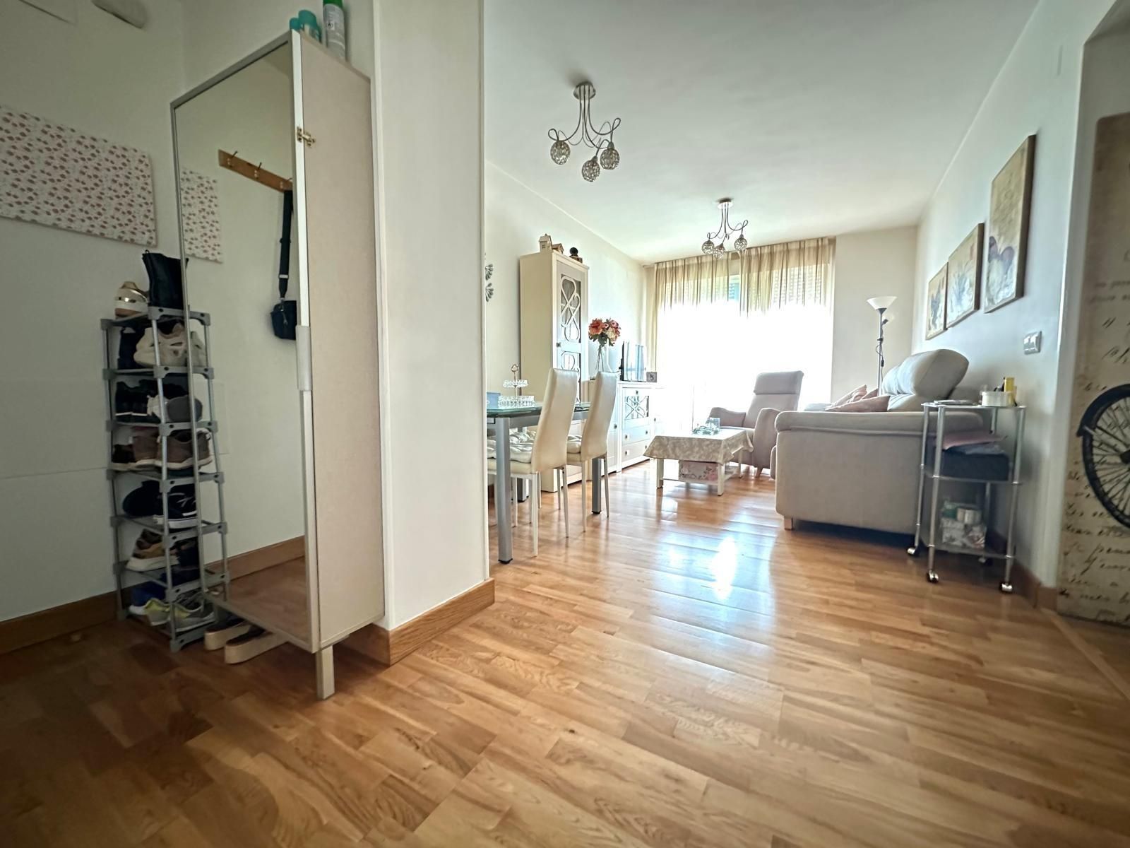 Living room of Flat for sale in El Puerto de Santa María  with Parquet flooring and Storage room