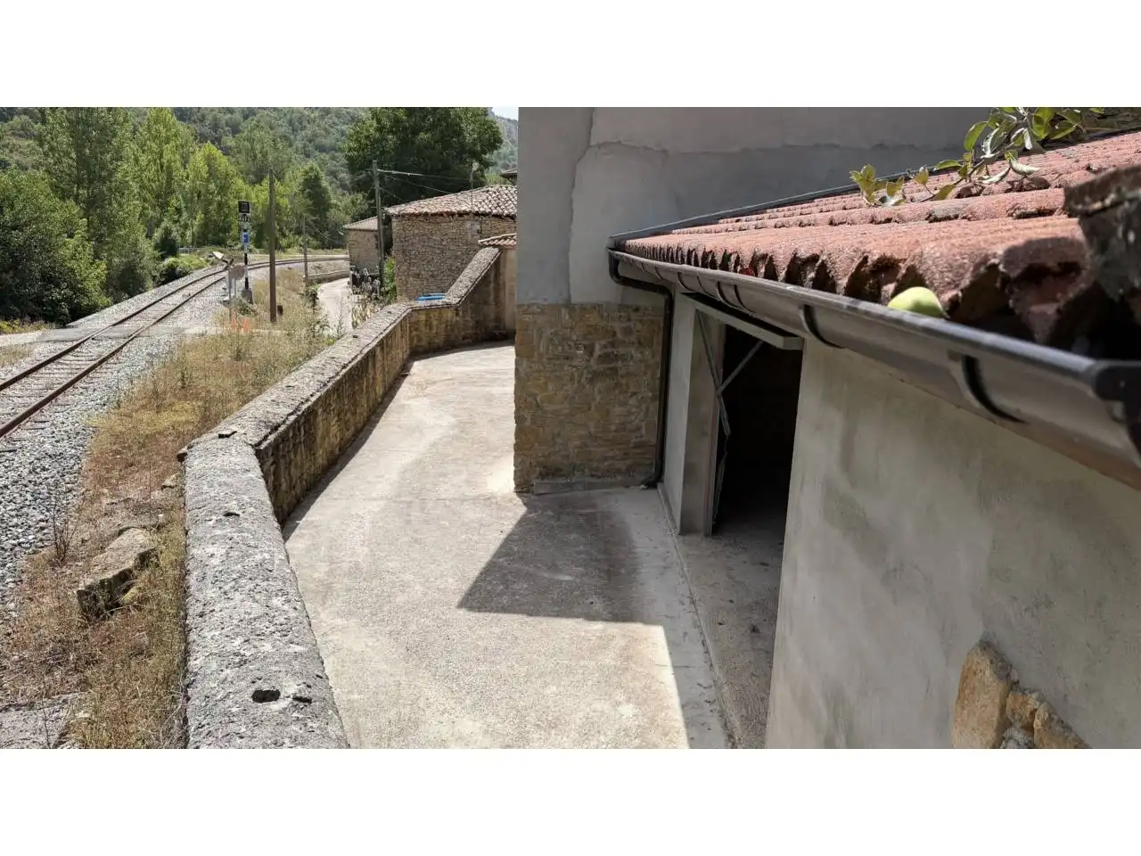 Vista exterior de Casa o chalet en venta en Merindad de Valdeporres con Jardín privado y Terraza