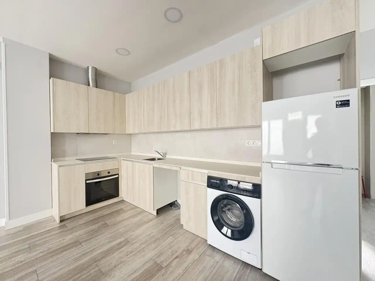 Cocina de Planta baja de alquiler en Madrid con Calefacción