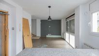 Flat for sale in Salt