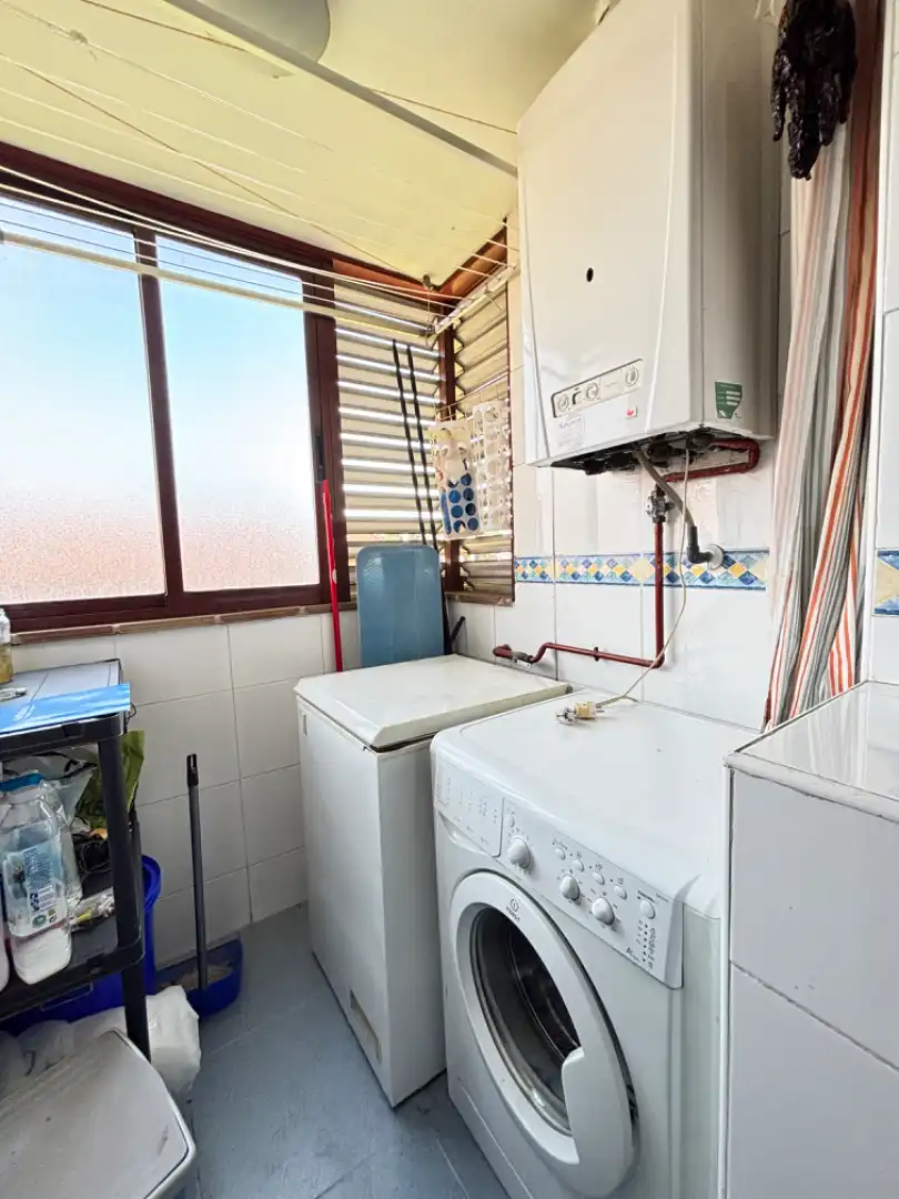 Badezimmer von Wohnung zum Verkauf in Majadahonda mit Klimaanlage, Heizung und Privatgarten