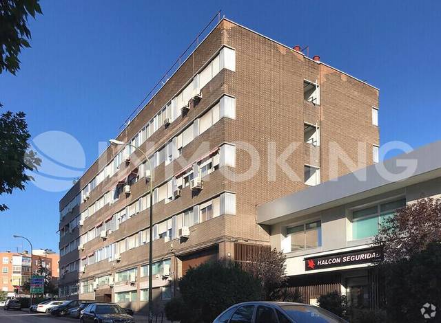 Edificio en Alquiler en Tres Olivos - Valverde