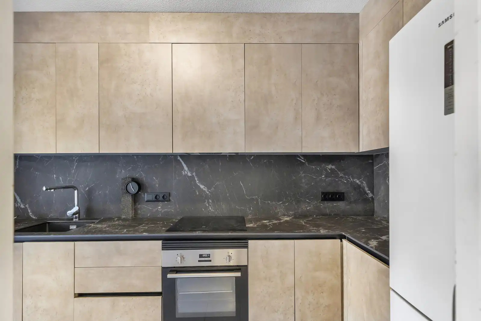 Cuina de Apartament en venda en Guardamar del Segura amb Terrassa, Traster i Piscina