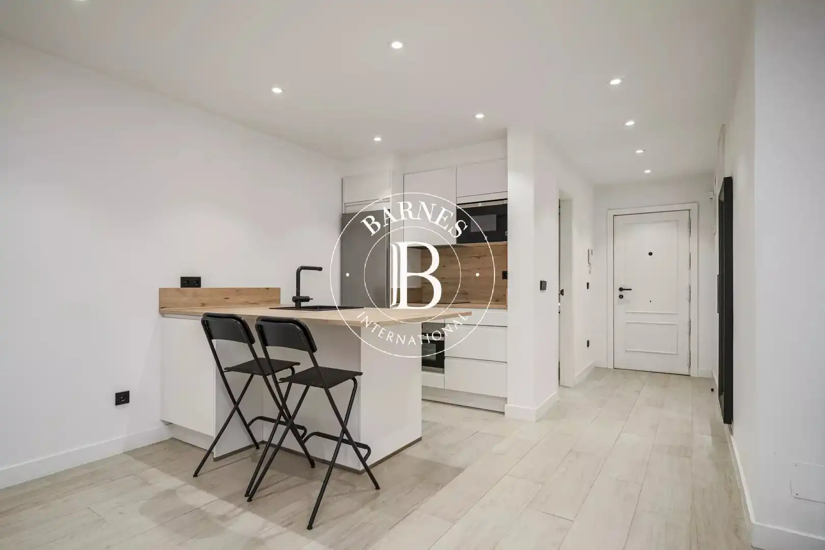 Kitchen of Flat for rent in Madrid  with Air Conditioner, Heating and Oven