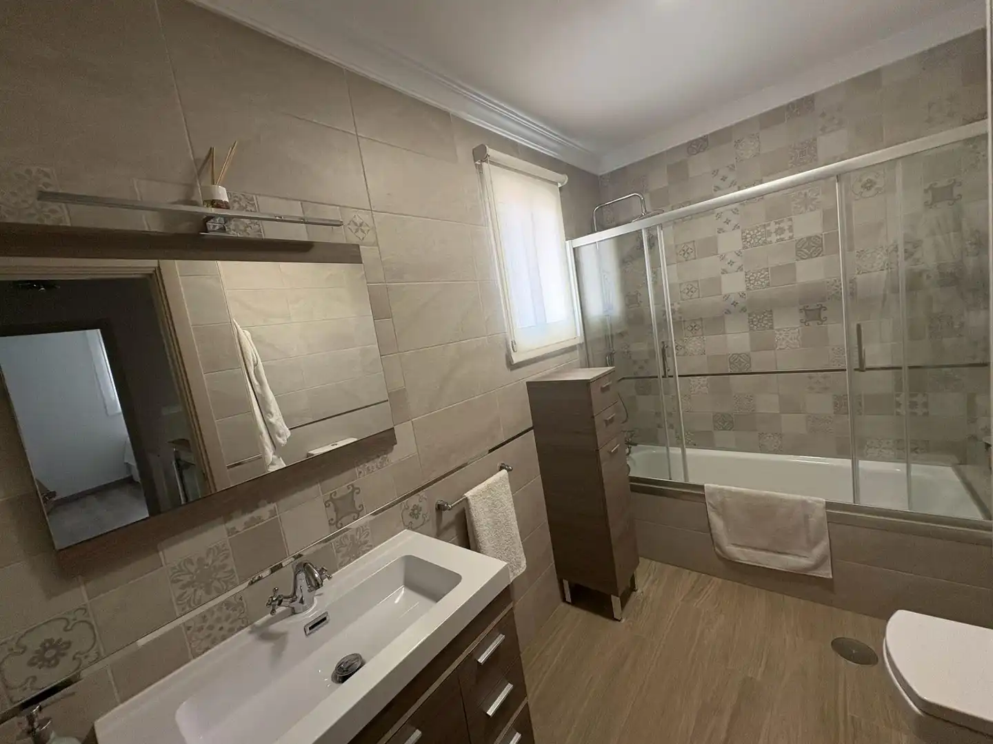 Bathroom of Houses for sale in Morón de la Frontera