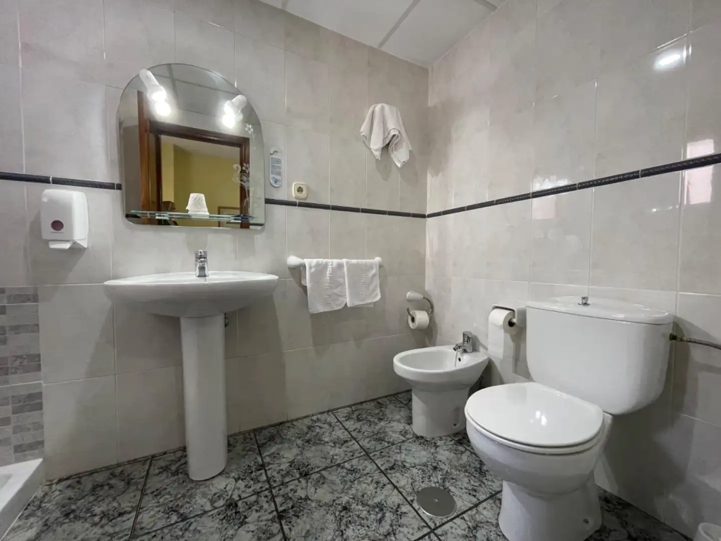 Inmuebles singulares con ascensor en venta en Santiago de la Ribera, imagen 17