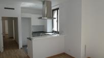 Cuina de Apartament en venda en Vilanova i la Geltrú amb Aire condicionat, Calefacció i Forn