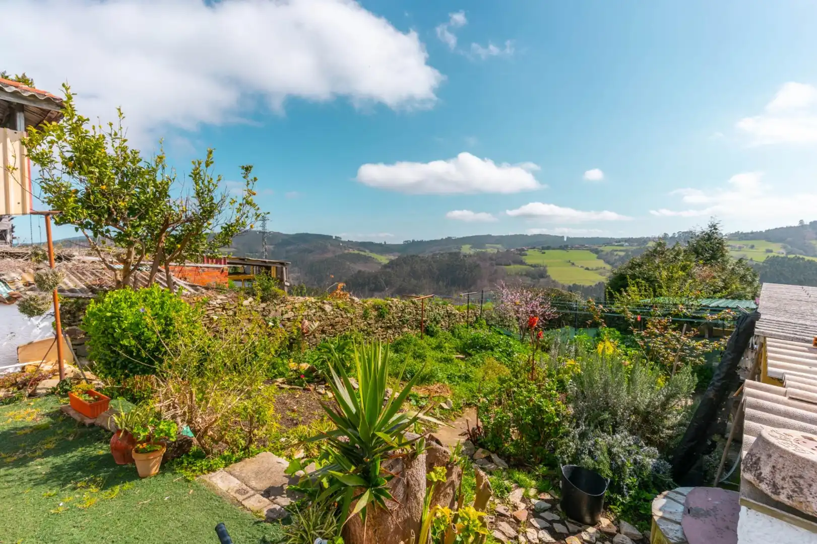 Jardín de Casa o chalet en venta en Cudillero con Calefacción, Jardín privado y Terraza