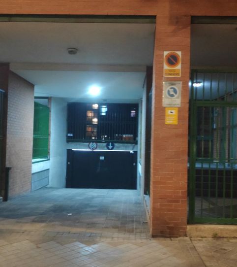 Photo 2 of Garage for rent in Avenida de Buenos Aires, 82a, Palomeras Bajas, Madrid Capital