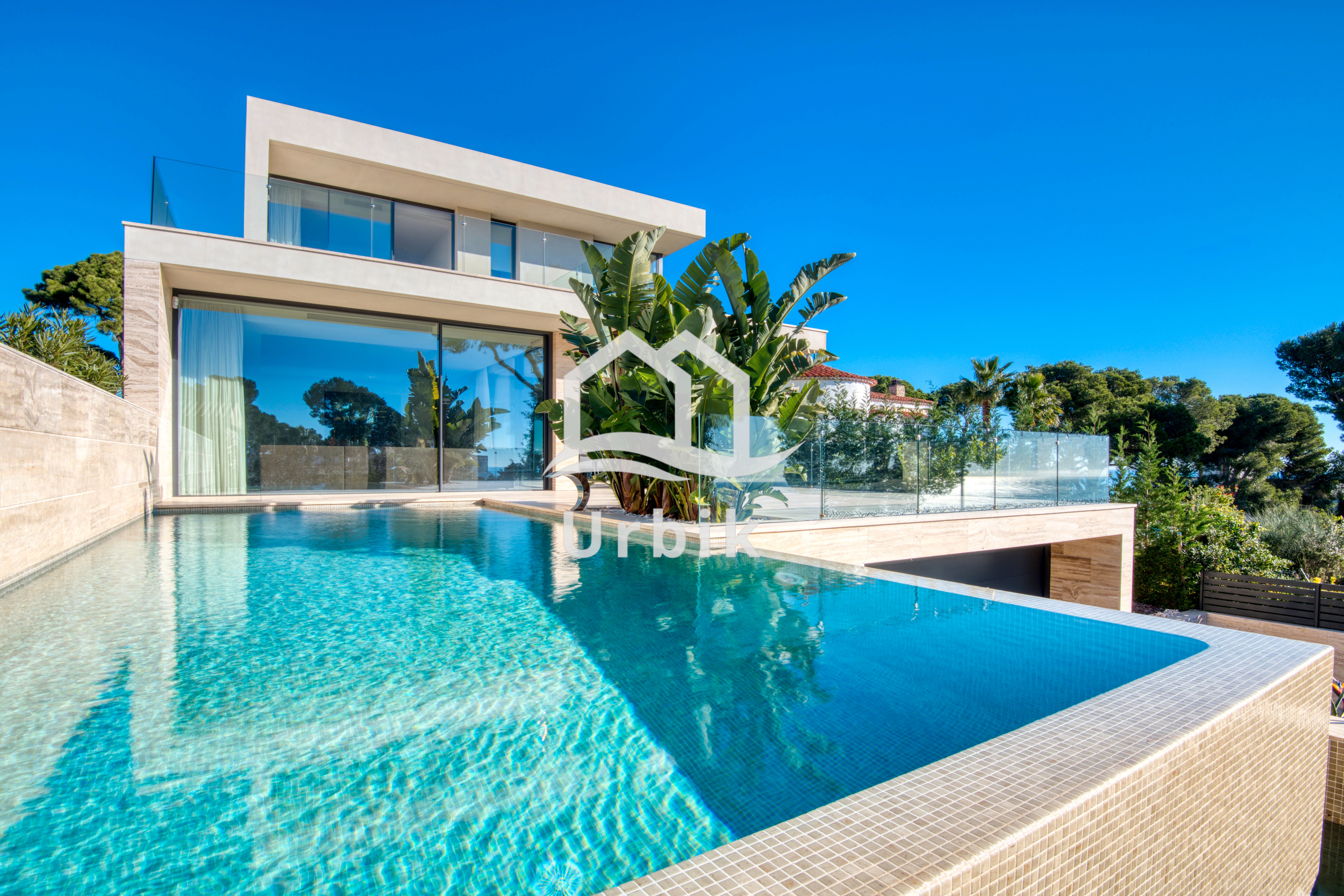 Vista exterior de Casa o xalet en venda en Castell d'Aro, Platja d'Aro i s'Agaró amb Aire condicionat, Calefacció i Jardí privat