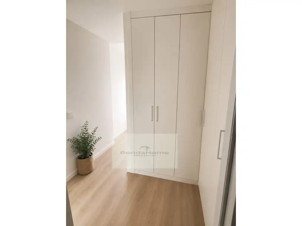 Piso de alquiler en Calle Miguel Delibes-Nva Andalu, Rodeo Alto - Guadaiza - La Campana